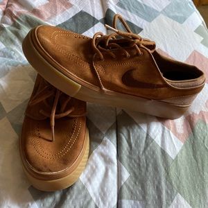 Nike- Stefan Janoski Shoes